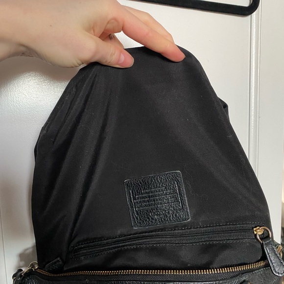 !SOLD! COACH PURSE - Picture 8 of 14